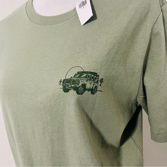 Old Navy Small Soft-Washed Graphic Shirt “Get Out There” Embrace The Journey NWT - Picture 3 of 8